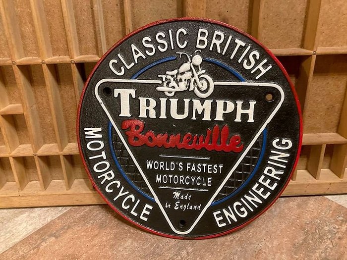 【🇬🇧 英國・Triumph Bonneville手工鑄鐵掛牌・經典復古風】