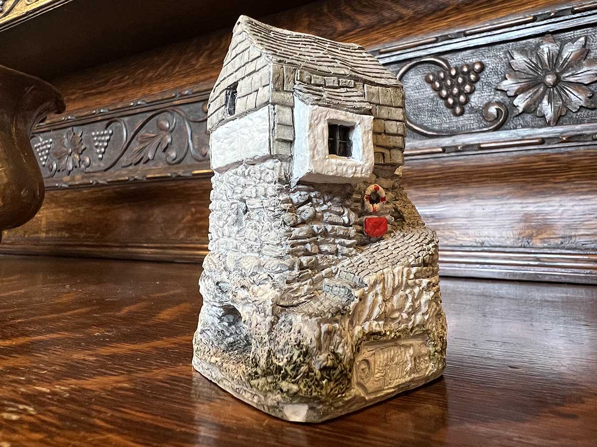 【🇬🇧 英國・David Winter手工手繪建築模型・Fisherman’s Cottage】