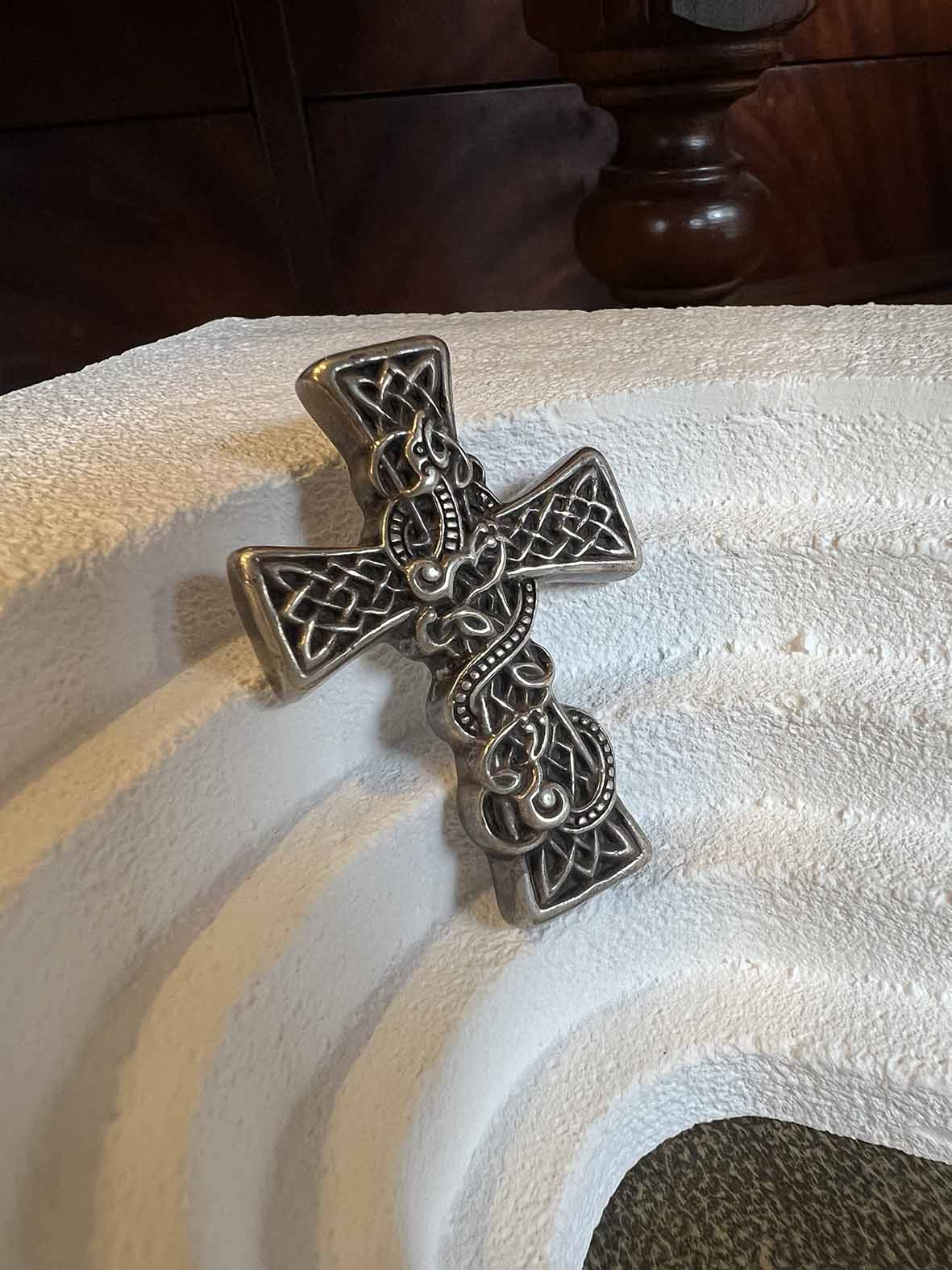 【🇺🇸 美國・Chrome Hearts Celtic Cross 十字墜飾・哥德雕刻經典款】