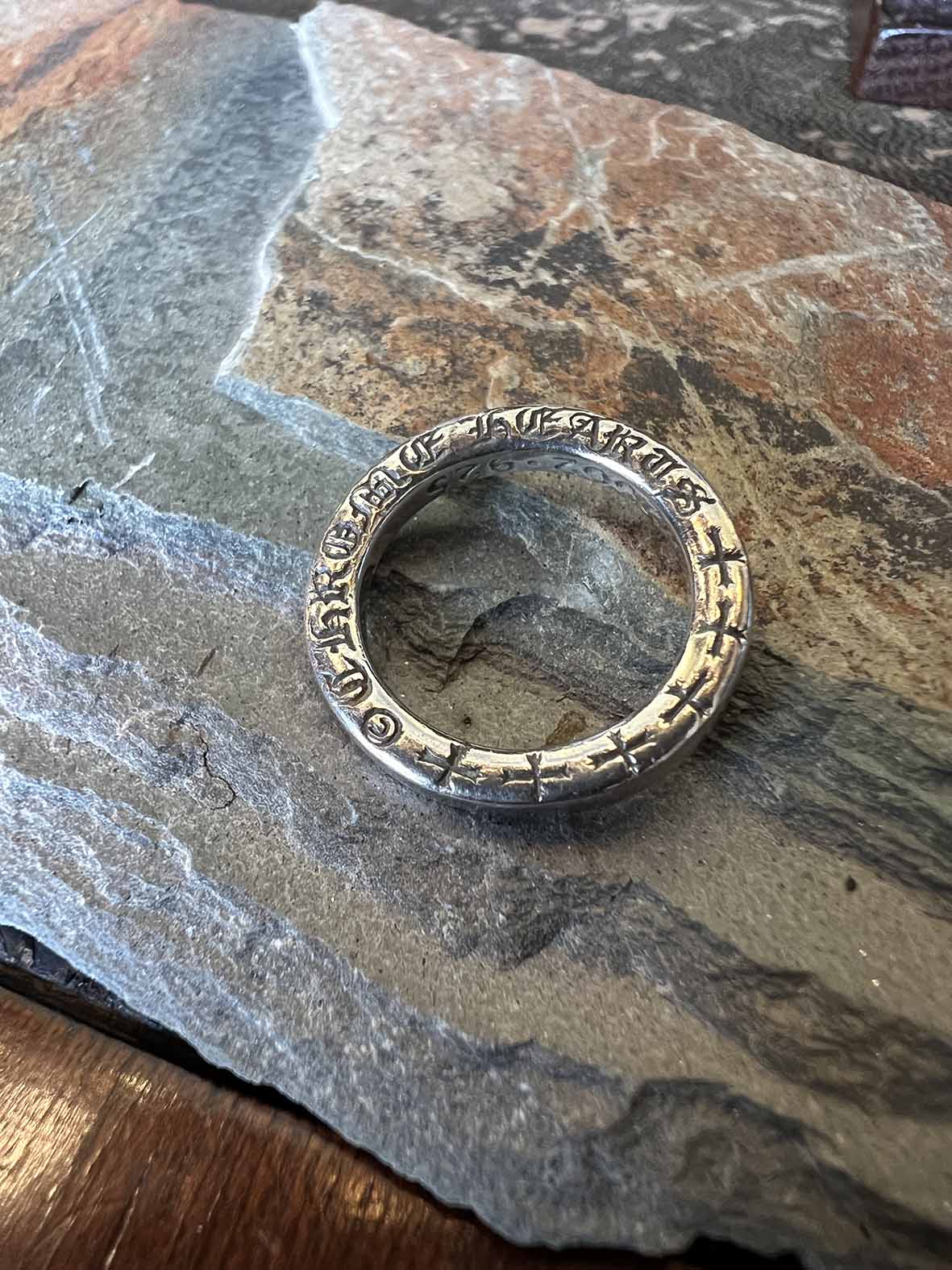 【🇺🇸 美國・Chrome Hearts NTFL 窄版戒・經典刻字款】