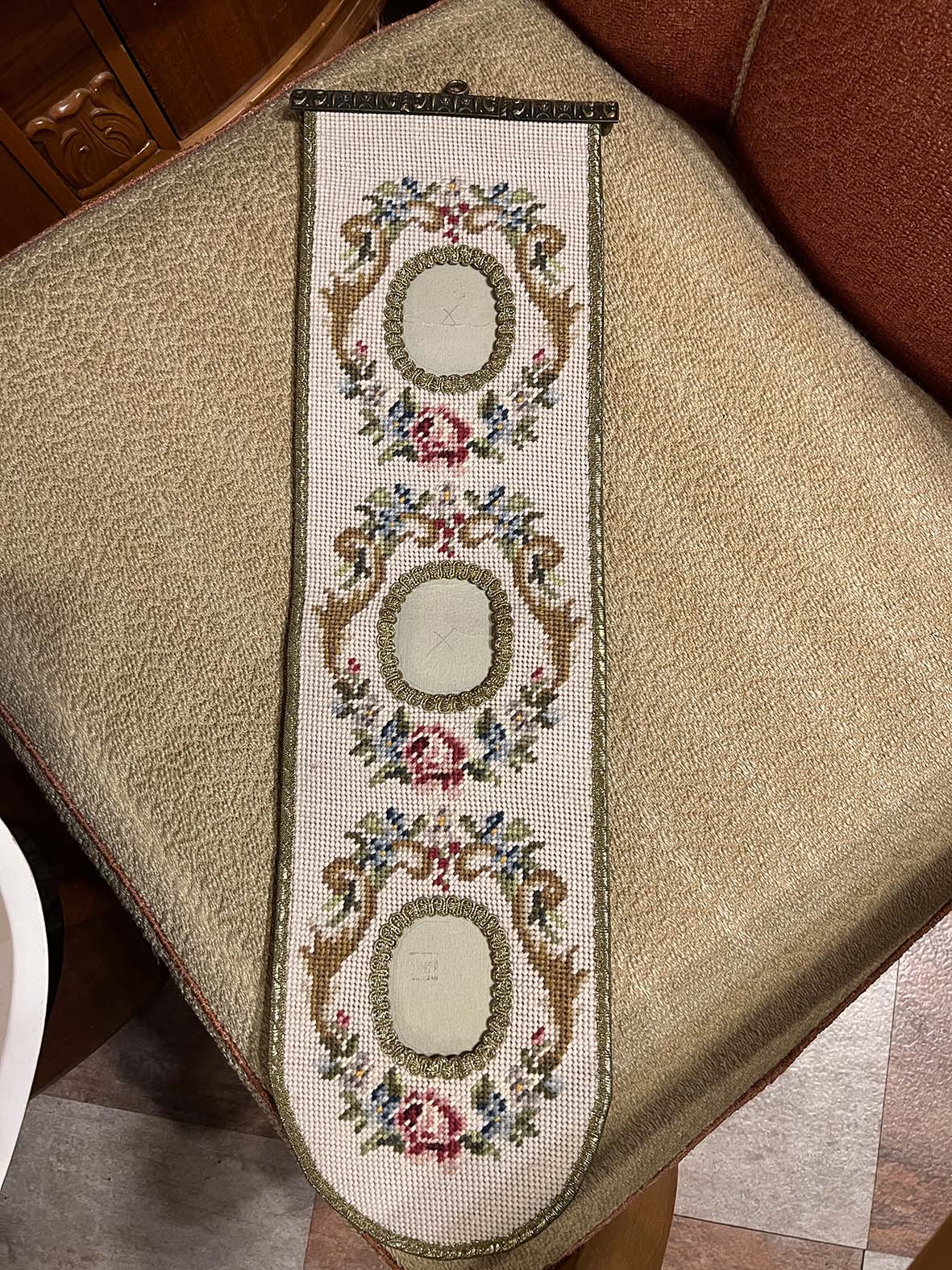 【🇫🇷 法國・手工刺繡壁掛相框・古典浪漫風格】