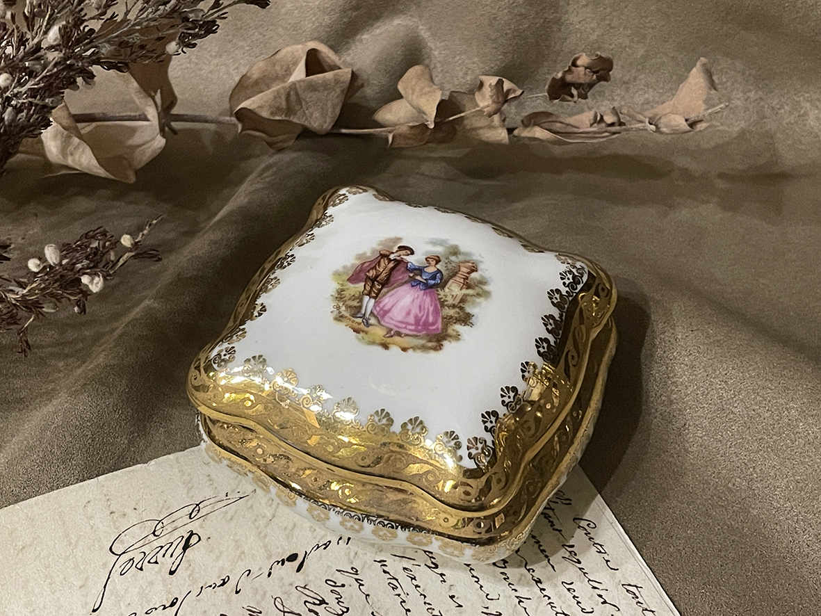 【🇫🇷 法國・Limoges 24K 鍍金戀愛情侶瓷珠寶盒・浪漫風格】