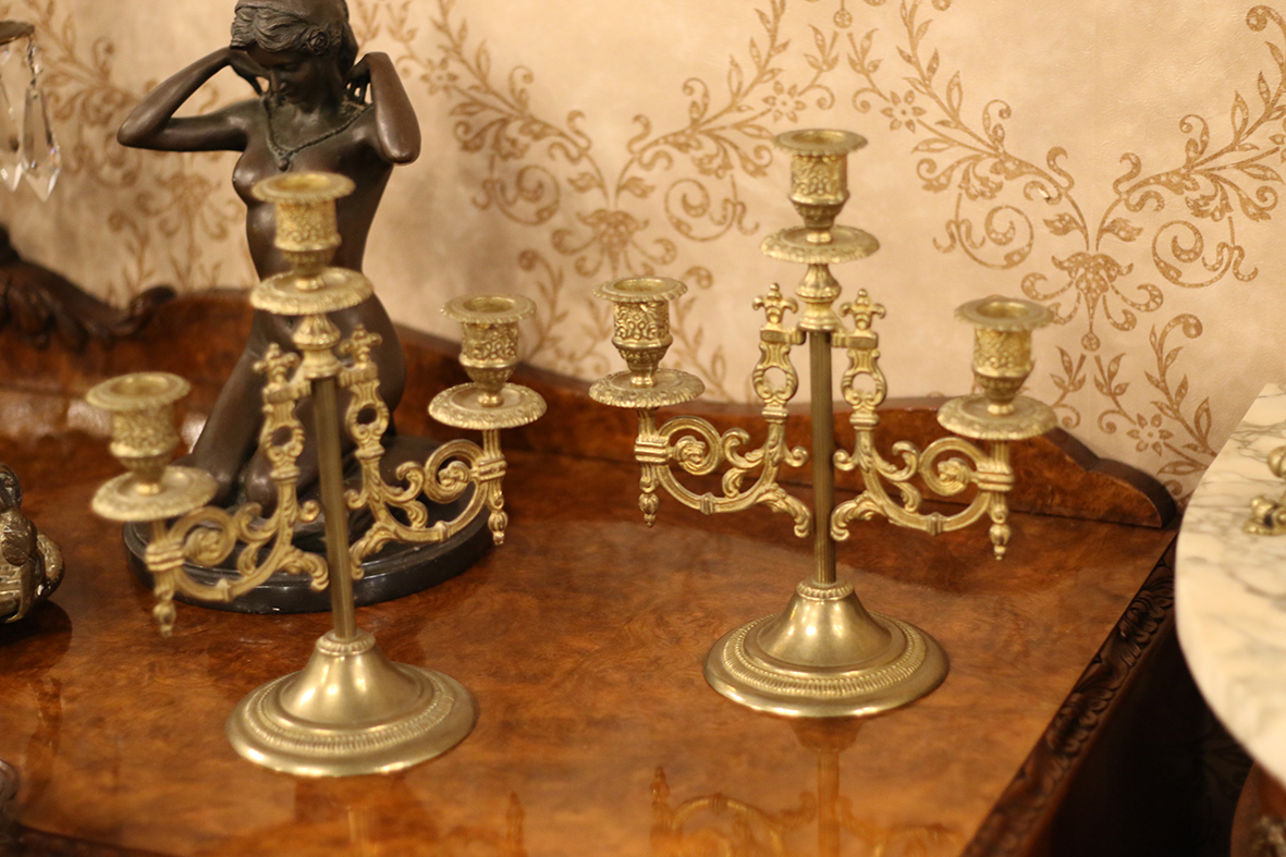 【🇮🇹 義大利・黃銅浮雕三口燭台・巴洛克風格】
