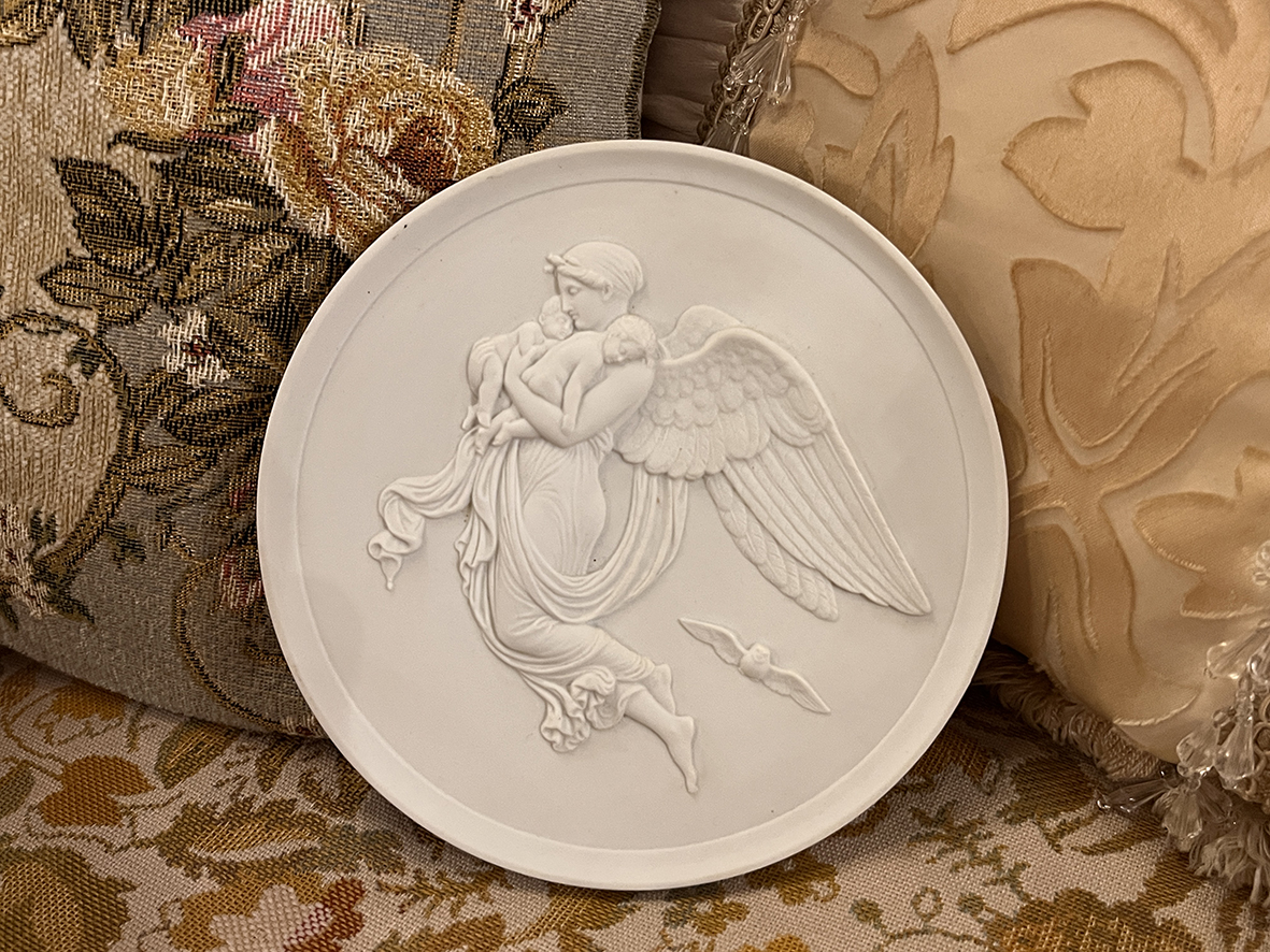 【🇩🇰 丹麥・Royal Copenhagen 皇家哥本哈根・黑夜天使浮雕掛盤】
